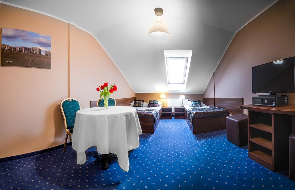 Hotel Colnus Kolno  Luaran gambar